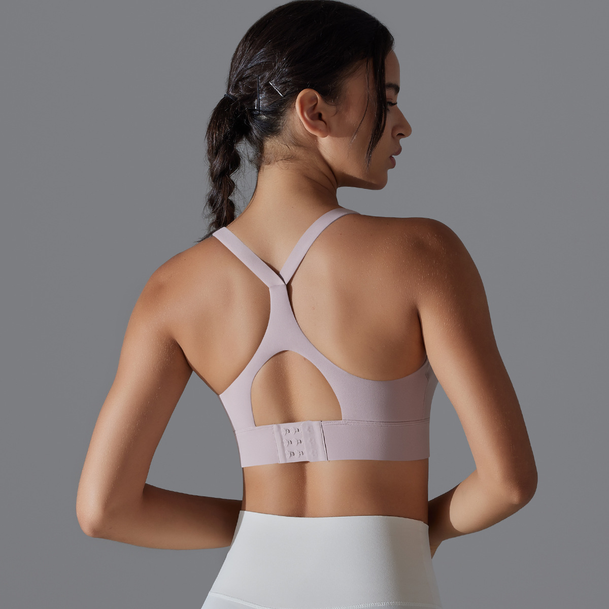 sports bra manufacturers