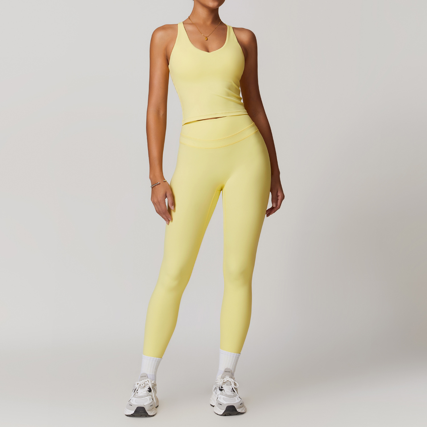 seamless activewear manufacturer