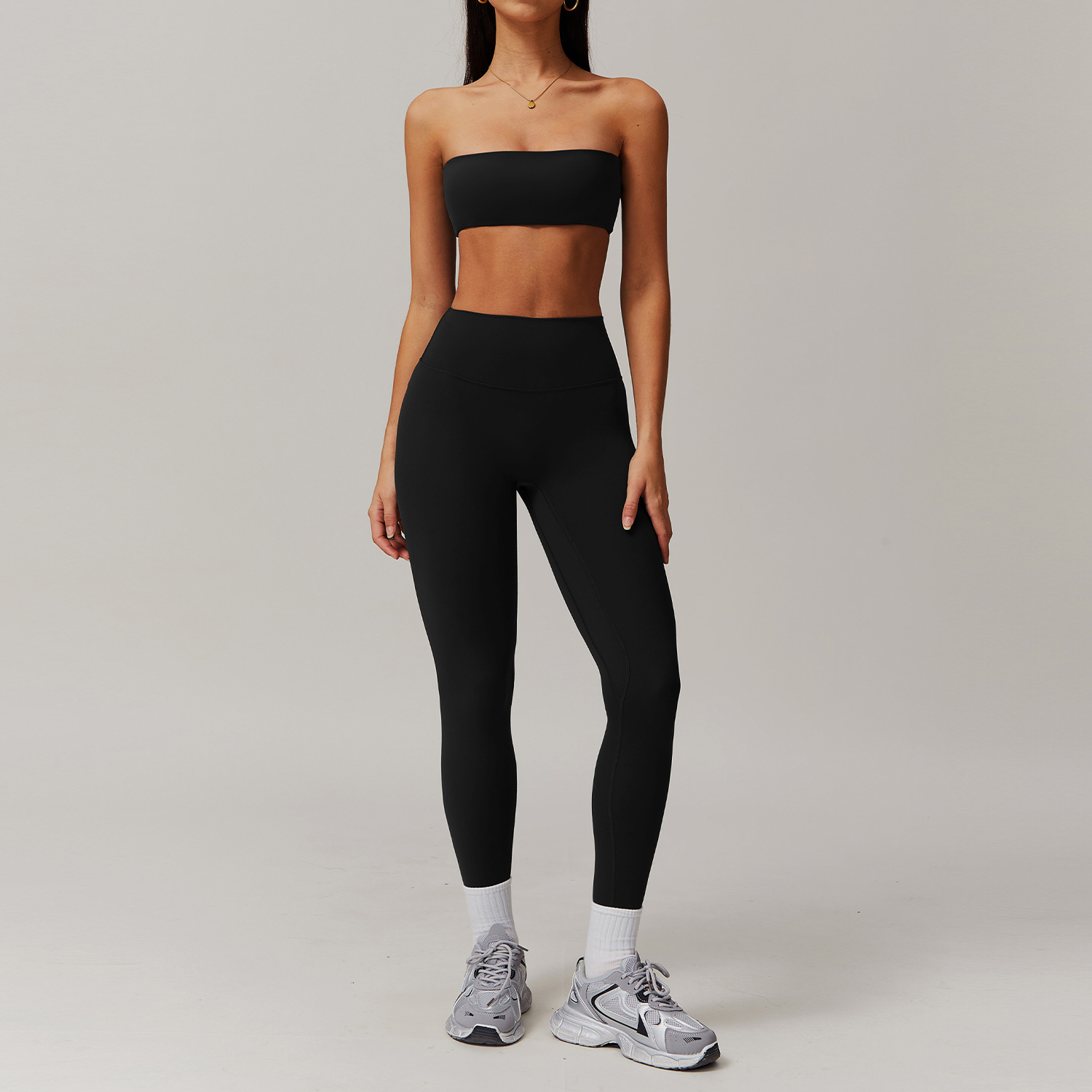 seamless activewear manufacturer